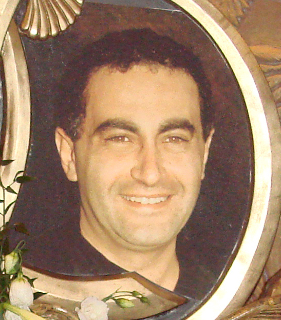 112407 Harrods DiannaDodiMemorial2 28cropped29 28Fayed29