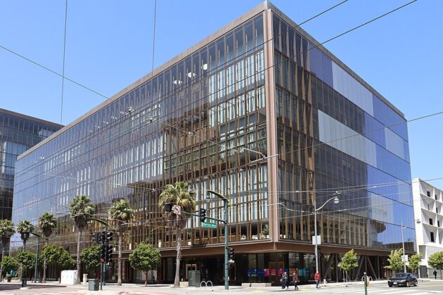 960px 1515 Third Street 4